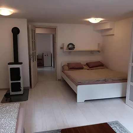 Pravda Apartamento *